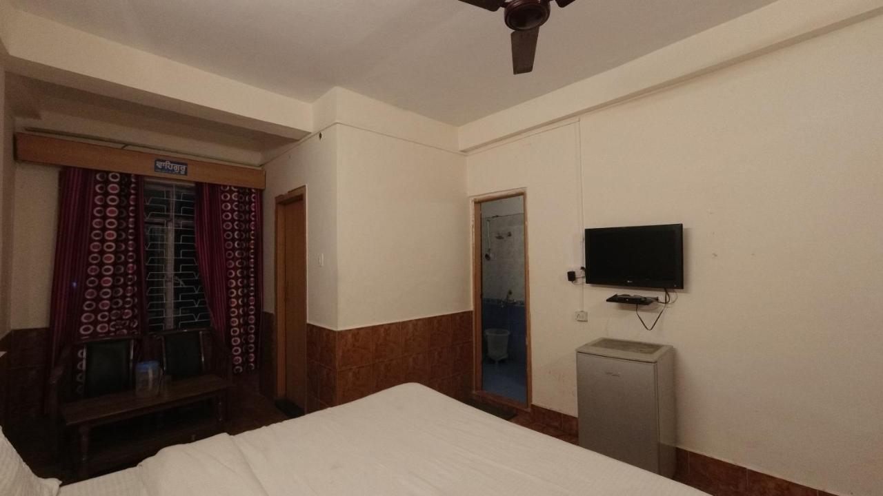 Shingar Hotel Mussoorie Mallroad المظهر الخارجي الصورة