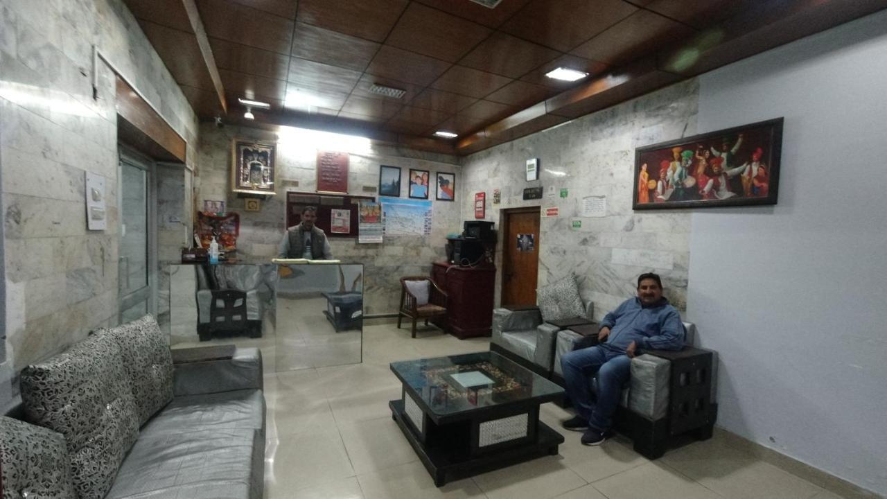 Shingar Hotel Mussoorie Mallroad المظهر الخارجي الصورة